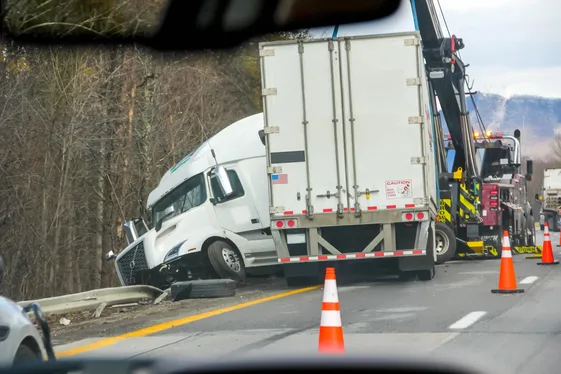 Truck accident lawyer pursuing a full injury claim after an 18-wheeler crash caused by a negligent driver